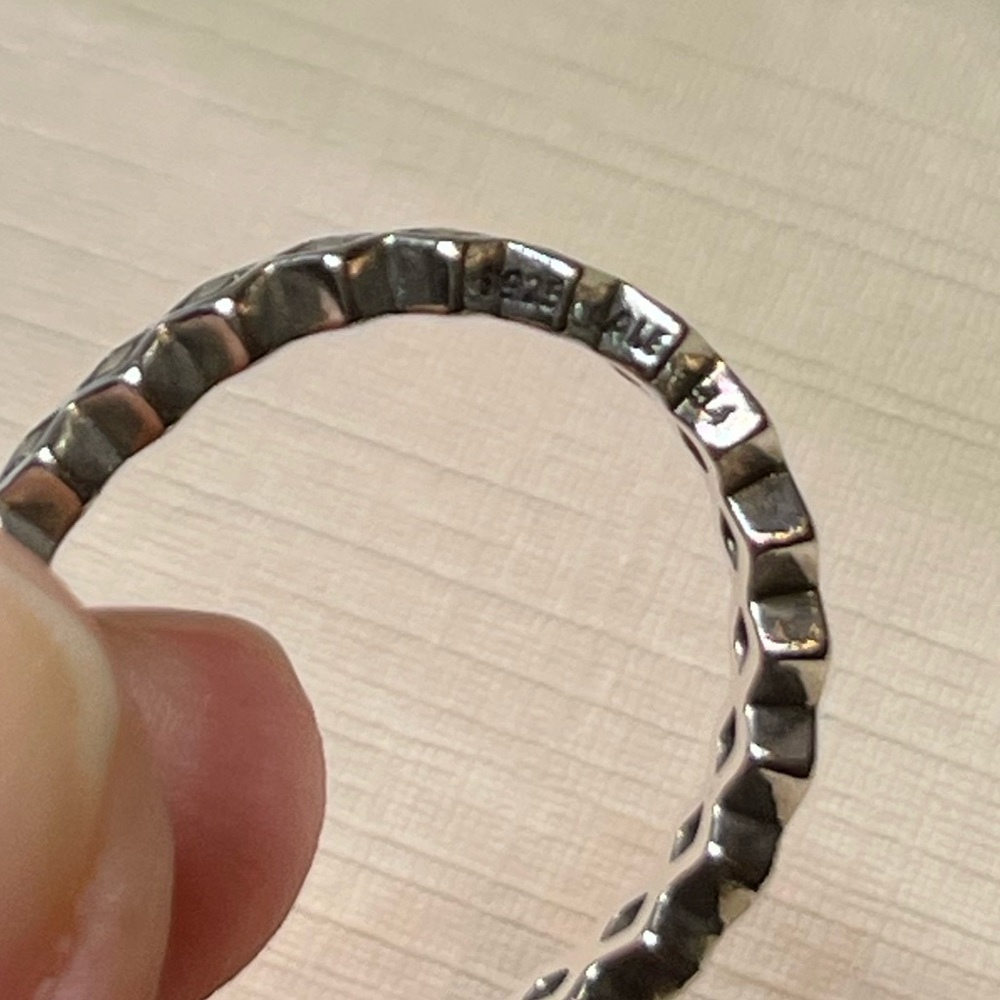 Pandora ring (on pointer finger) - Picture 5 of 8